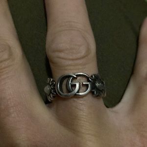 Gucci ring